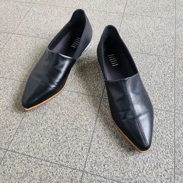 fitfit 포인티드 핸즈프리 플랫슈즈 24cm 블랙 99