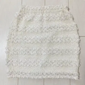 rienda 화이트 타이트 스커트