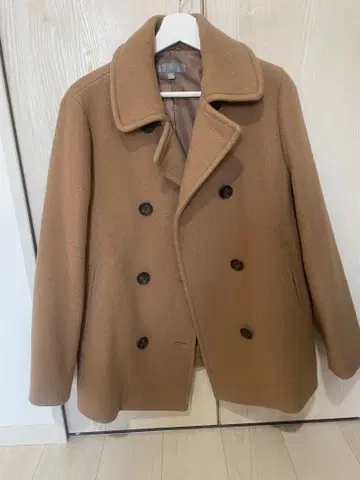 UNIQLO 베이지 울 피 코트 더블 버튼