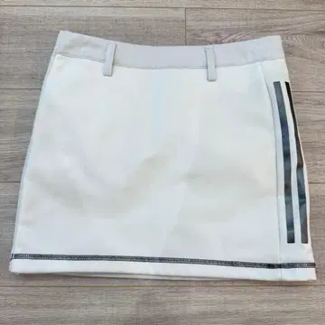 [ 새상품급 ] adidas 골프웨어 여성용 스커트 화이트