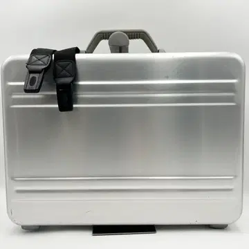 레어 제로 버튼 아타셰 케이스 2way 비즈니스 백 실버