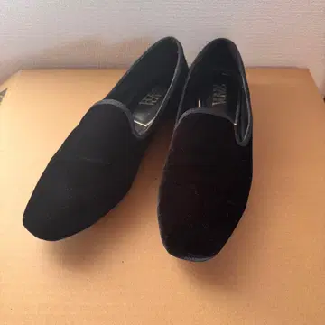 ZARA 로퍼 블랙 벨로아 42