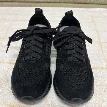 블랙 스웨이드 메쉬 스니커즈