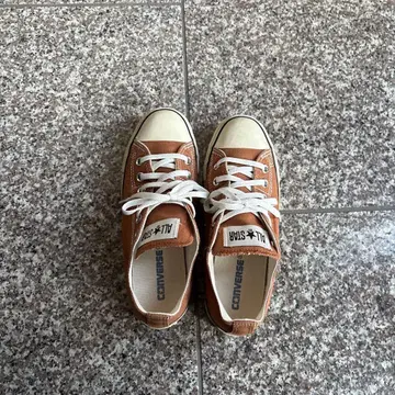 CONVERSE 테라코타 스니커즈 23.5cm
