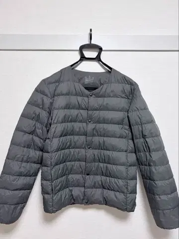 무인양품 경량 다운 노카라 자켓 다크 그레이 M 사이즈