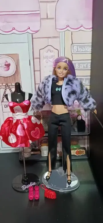 바비와 의류 세트