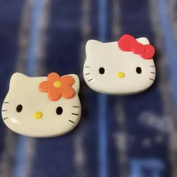 산리오 헬로키티 페이스 키티 마그넷 2개 세트 꽃과 리본