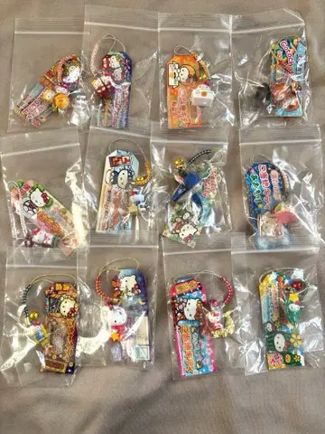 지역 한정 키티 묶음 판매 50개 + 덤 2개 레어 있음