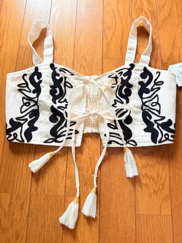 코튼 린넨 자수 뷔스티에 가격표 포함