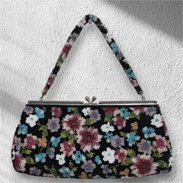 새상품급 빈티지풍 비즈 자수 핸드백 꽃무늬 블랙 베이스 파티 백