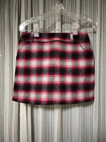 캘러웨이 울 소재 체크 무늬 스커트 SS