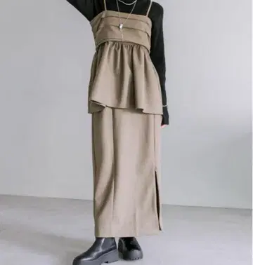 mystic 브라운 뷔스티에와 롱 스커트 셋업