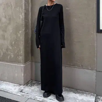 feepur 컷 리브 롱 원피스 [ 2T ] [ 블랙 ]