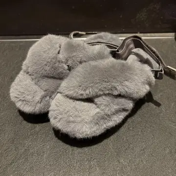 SHAKA 퍼 샌들 그레이