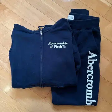 Abercrombie & Fitch 맨투맨 셋업 여성용