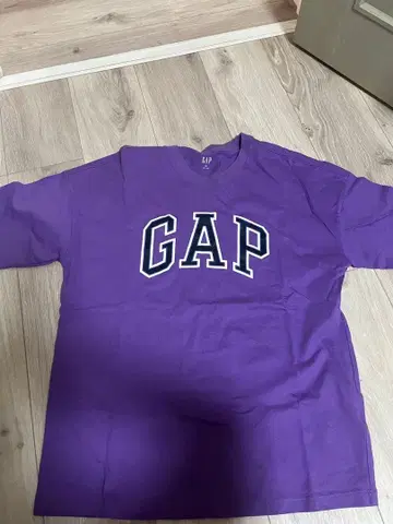 GAP 퍼플 T셔츠 XS