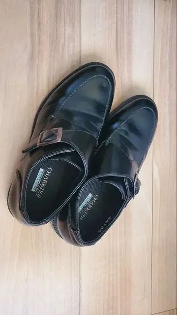 블랙 가죽 비즈니스 슈즈 내수성