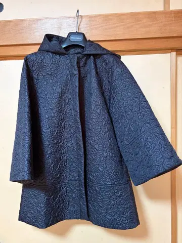 유나이티드 애로우즈 후드 부착 블랙 퀼팅 자켓