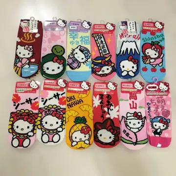 지역 한정 키티 삭스 12켤레 세트