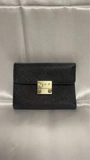 아네스베 3단 접이식 지갑