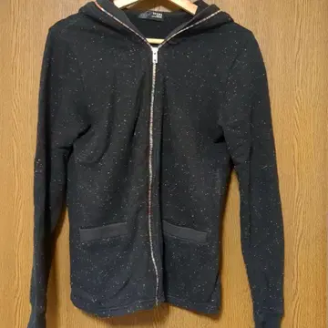 BEAMS 블랙 후드 부착 후드티