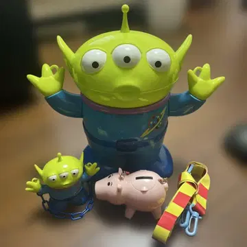 에이리언 대 소, 햄세트