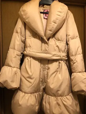 허니번치 다운 코트