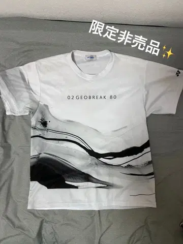 YONEX 지오 블레이크 80 티셔츠