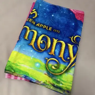 Mrs. GREEN APPLE on harmony 타월