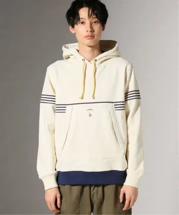 아이보리 스트라이프 후드티