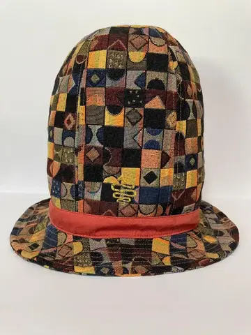 아주 비싼 모자, 엄청나게 멋짐