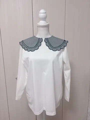 yori 스캘럽 칼라 롱 티셔츠