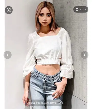 GYDA 백리본 스퀘어넥 블라우스