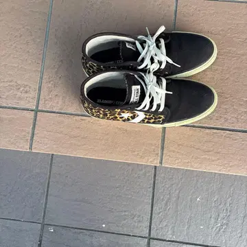 CONVERSE XLARGE 레오파드 무늬 스니커즈 27.5cm