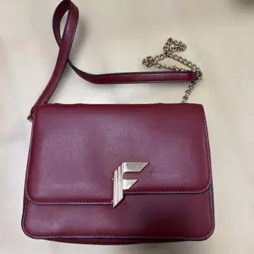 와인 레드 플랩식 숄더백