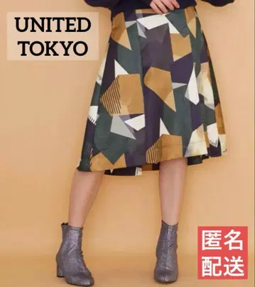 UNITED TOKYO 지오메 새틴 스커트 무릎 기장 세련된 개성 있는