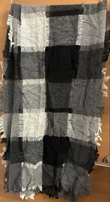 하이픈 울 100% 스톨