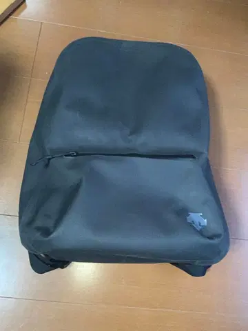 데상트 올마인드 방수 백팩