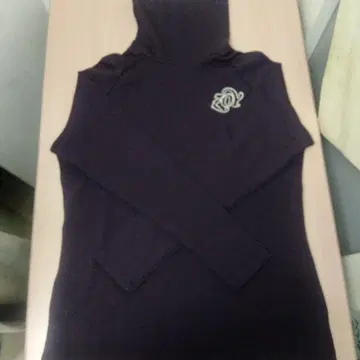 ZOY 하이넥 스웨터 사이즈 36