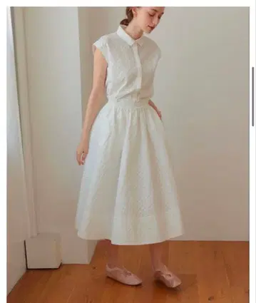 안미누 도트 레이스 스커트