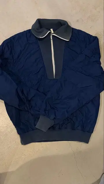 에디 바우어 블랙 택 풀오버 다운