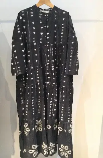 택 포함 새상품 트라조돈나 Torrazzo Donna 원피스