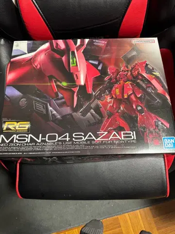 RG MSN-04 SAZABI 건담 프라모델