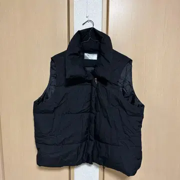 DYG 블랙 다운 베스트 L 사이즈