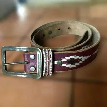 네이티브 패턴 가죽 벨트
