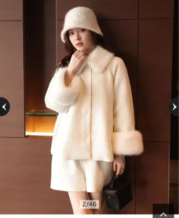 리랜드트루 트위드 퍼 카라 숏코트 오프화이트 사이즈 1