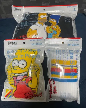 더 심슨 타월, 라인 양말, 맨투맨 트레이닝복