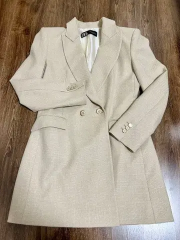 ZARA 베이지 더블 브레스트 자켓