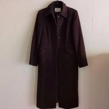 브라운 롱 코트 (팥색 계열)