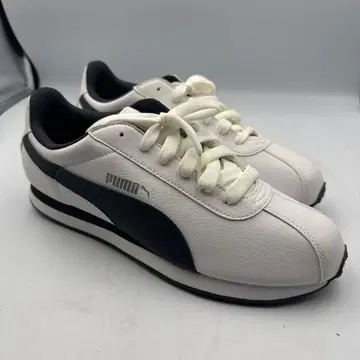PUMA 화이트/블랙 스니커즈 27.5